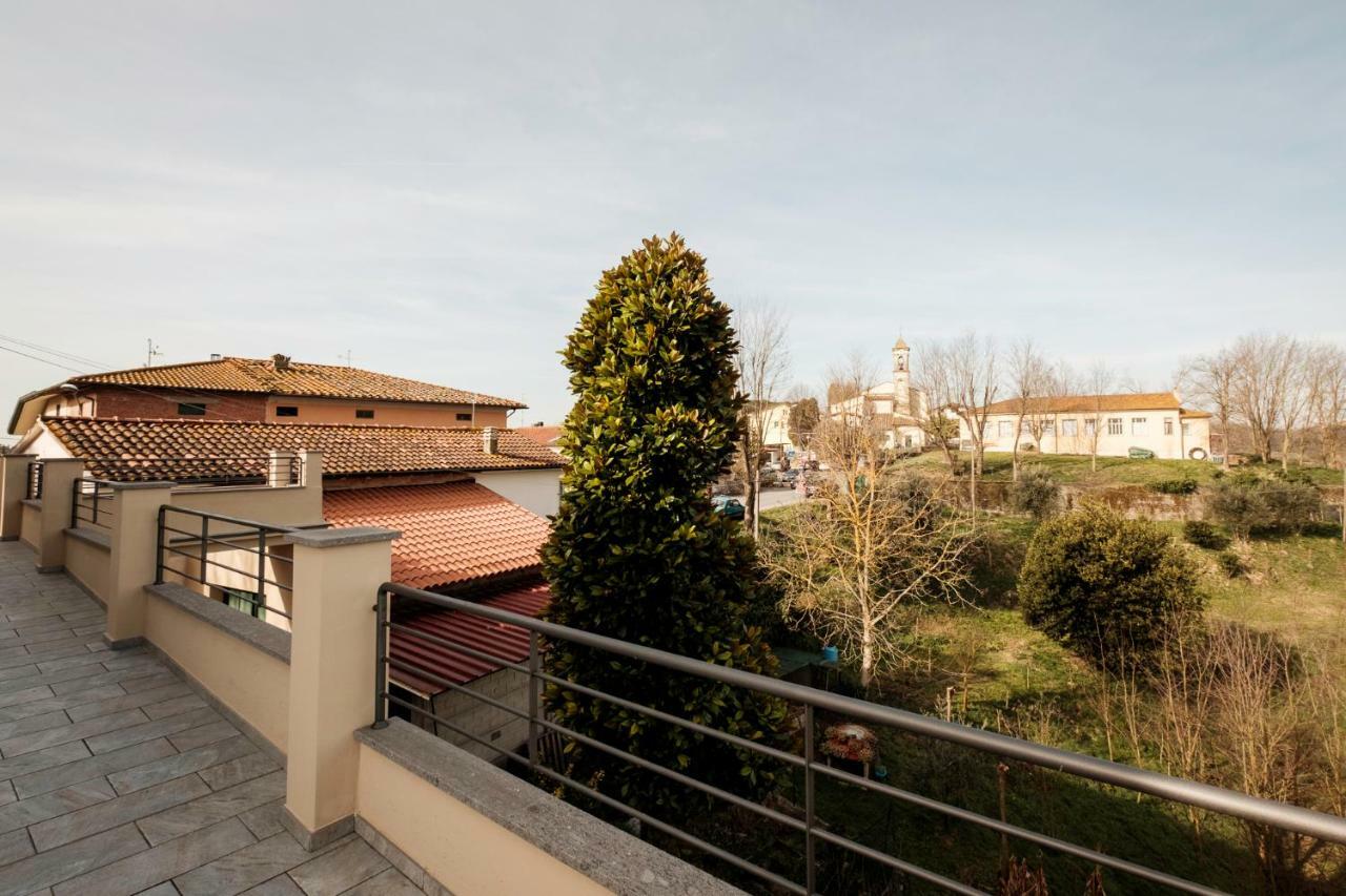 Вілла La Terrazza Del Bimbo Фучеккьо Екстер'єр фото